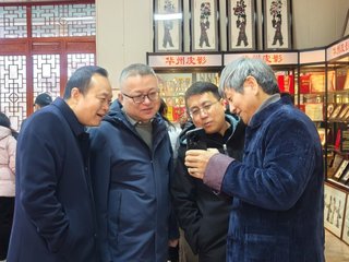 公司党总支开展“感受皮影魅...